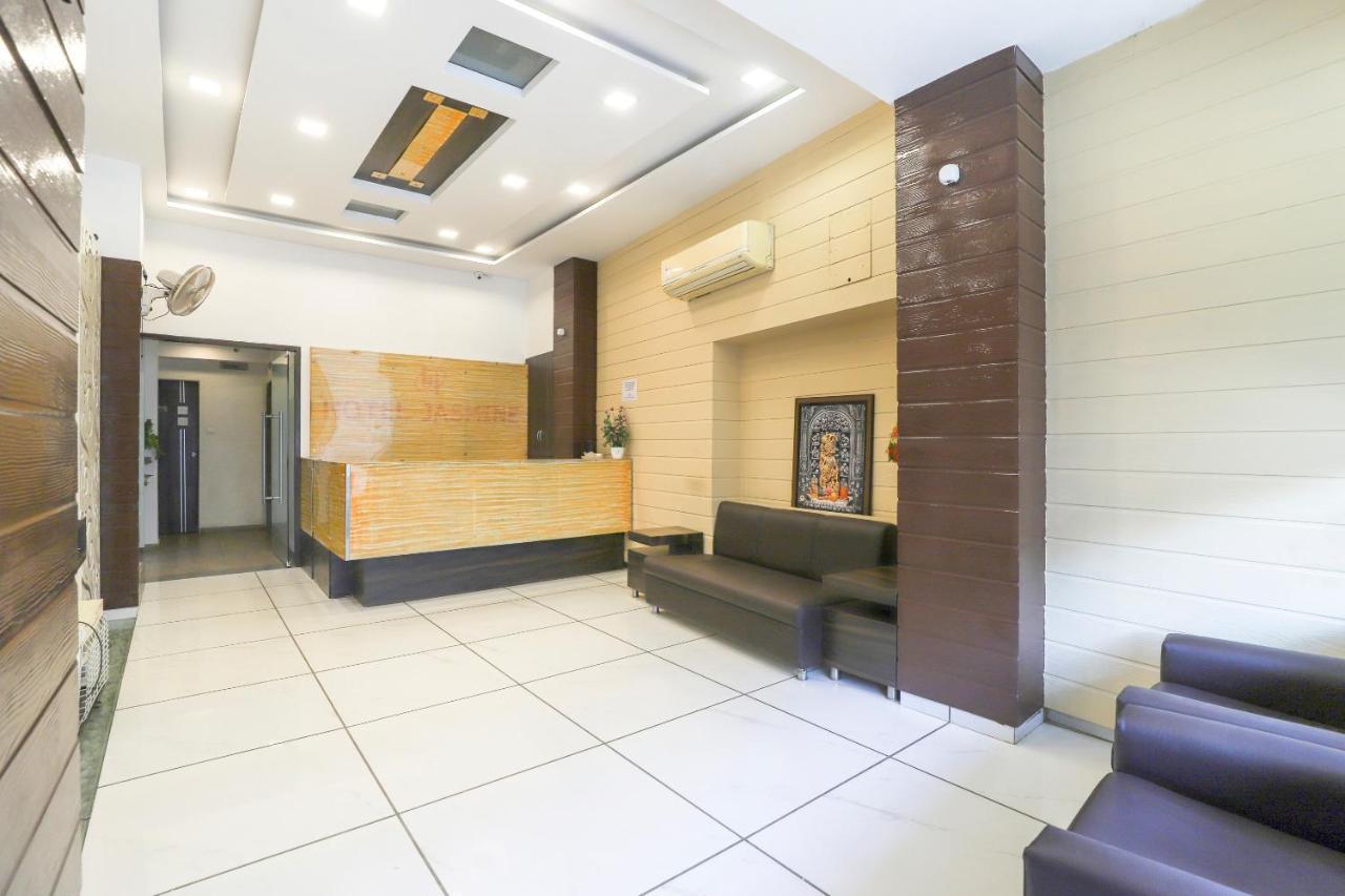 Hotel Jasmine Amhedabad Dış mekan fotoğraf