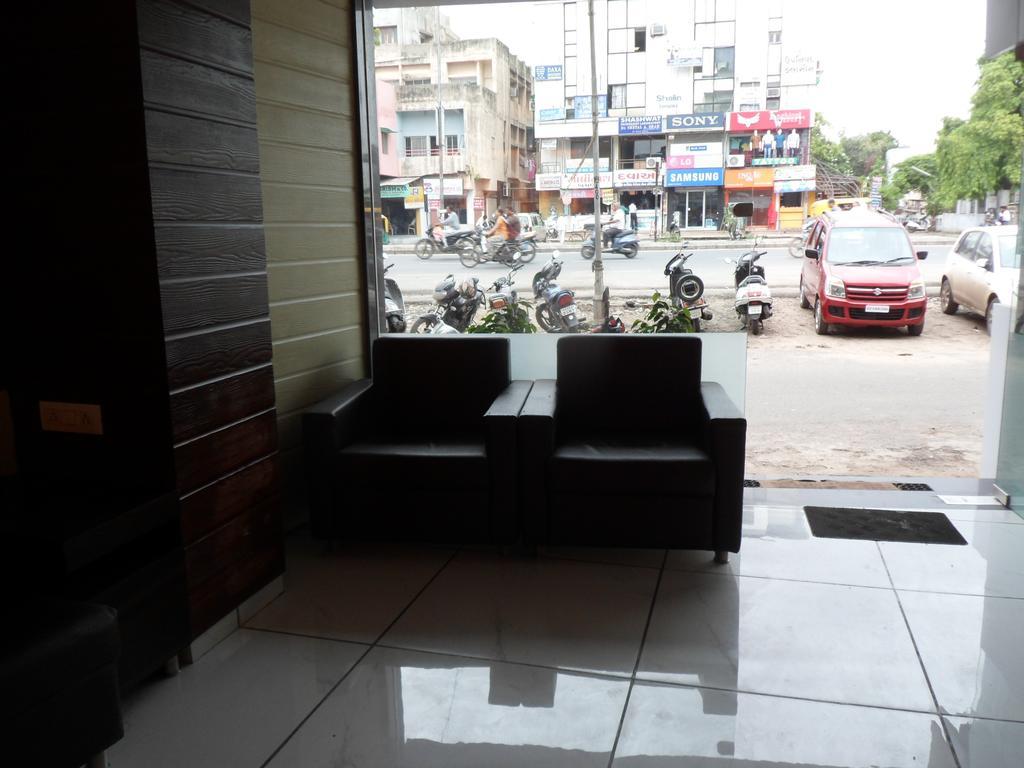 Hotel Jasmine Amhedabad Dış mekan fotoğraf