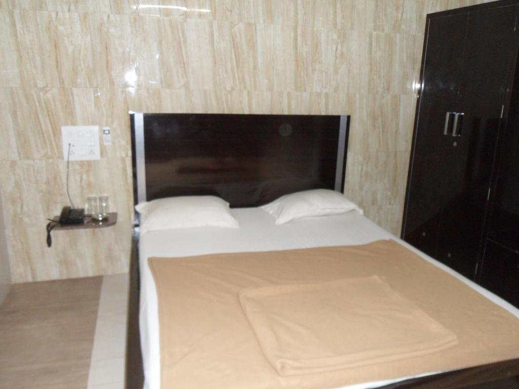 Hotel Jasmine Amhedabad Dış mekan fotoğraf